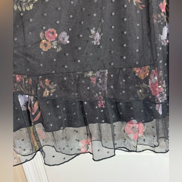 WILLOW Young Contemporary Black Floral Print Mesh Top (Size 3X) - Picture 6 of 10